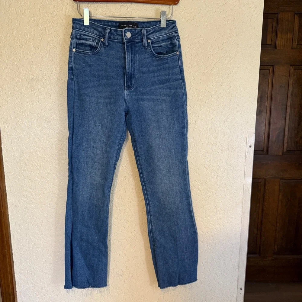 Just Black Denim Jeans Women 26 Blue‎ Raw Hem High Rise Straight Leg
